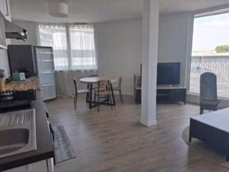 location appartement 3 pièces meublé à angers (49000) : à louer 3 pièces meublé / 72m² ang