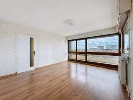 location appartement 4 pièces à angers saint-serge (49000) : à louer 4 pièces / 76m² anger