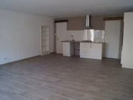 location appartement 2 pièces à brissac-quince (49320) : à louer 2 pièces / 51m² brissac-q