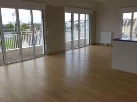 location appartement 4 pièces à rennes centre ville (35000) : à louer 4 pièces / 89m² renn