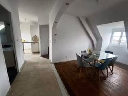 location appartement 2 pièces meublé à saumur (49400) : à louer 2 pièces meublé / 44m² sau