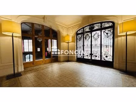 exclusivité – superbe duplex f3 de 70m² avec terrasse de 40m² – monument historique bbc