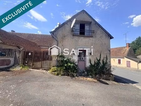maison de 117m² à renover entièrement avec une petite courette