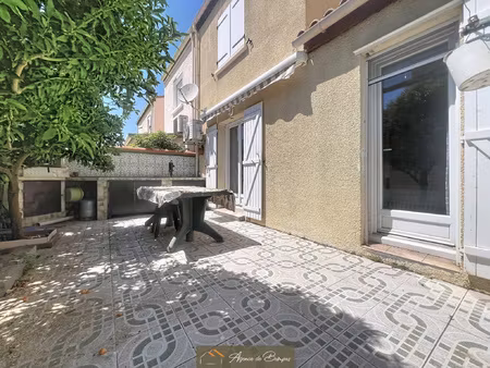 - villa 2 faces 76 m2 hbts sur 140 m2 de terrain - terras