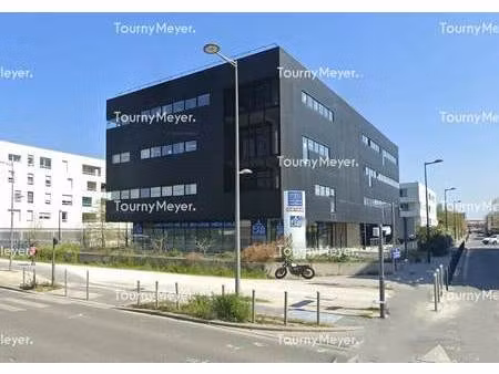 vente commerce bordeaux 33300 135m²