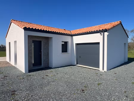 maison contemporaine connectée de 2025 à la caillère st hila