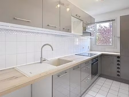 à louer ¿ t2 meublé ¿ 47 74 m²