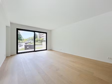 appartement te huur in sint-lambrechts-woluwe met 2 slaapkamers