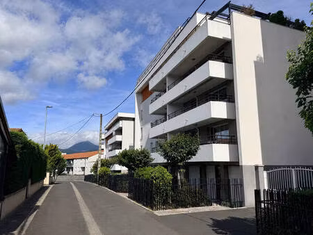 ensemble de 2 studios vendus loués – clermont-ferrand – les cézeaux
