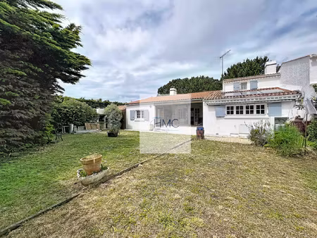 a l'oree du bois de la chaise - maison avec 3 chambres a raf