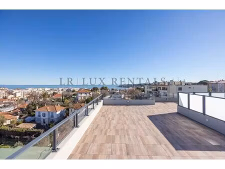 penthouse d’exception au cœur d’antibes – terrasse panoramique et rooftop privé 360°