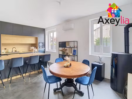 a vendre- roanne- maison de ville des années 30