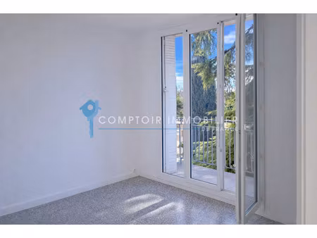 appartement 4pièce(s) 2chambre(s) 65 m² nîmes (30000)