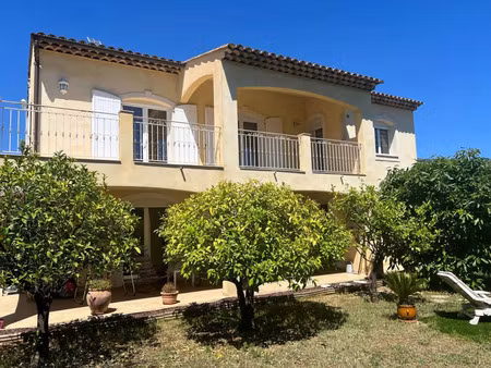vente immeuble 186 m² carros (06510)
