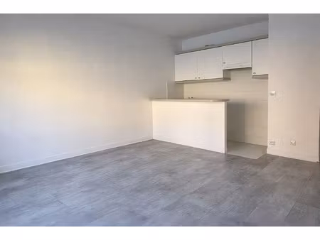 appartement 1 pièces 25 m² à vendre / acheter saint-denis 93200 ? | era immobilier