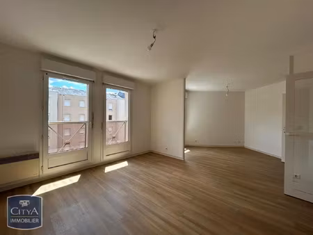 appartement à louer 1 pièce 44.02 m² - châteauroux (36) - 443€