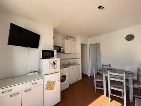 location appartement 2 pièces 25m² sete 34200