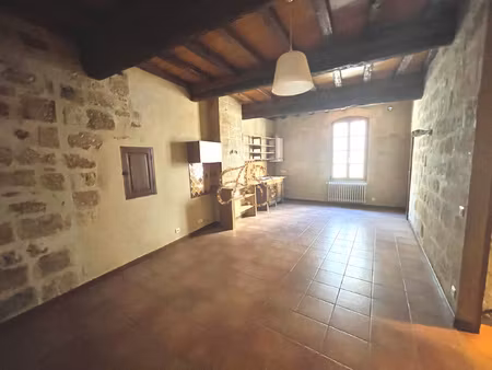location maison 3 pièces 87m² st gilles 30800