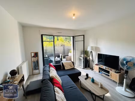 appartement à louer 2 pièces 43.67 m² - saint-cyr-sur-loire (37) - 664€