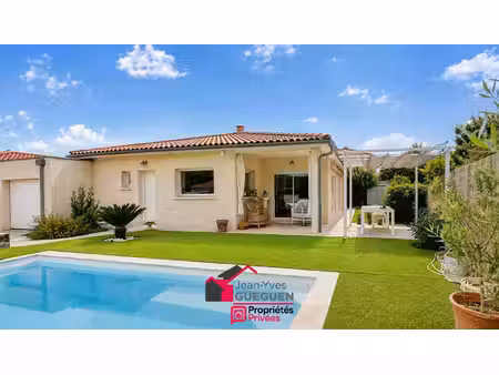 maison plain-pied 132 m² avec piscine et vue exceptionnelle sur le lauragais