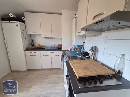 appartement à louer 4 pièces 85.1 m² - issoire (63) - 875€