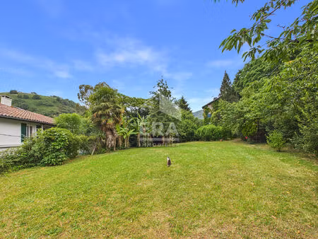 achat terrain 837m²
