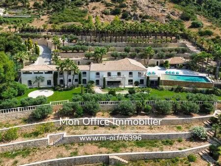 référence : 6635-pel - propriété de luxe vue sur saint tropez & vue mer