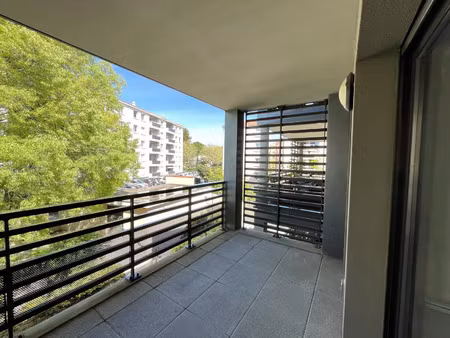 location appartement 2 pièces 43 m² à aix-en-provence (13090)