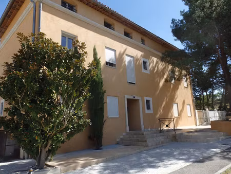location appartement 3 pièces 54 m² à aix-en-provence (13290)