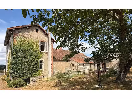 vente maison 9 pièces 205 m² à moulins (03000)  184 500 €