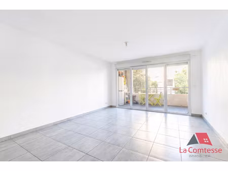endoume : t3 avec terrasse et double box