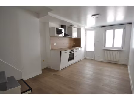 location maison 3 pièces 47m² gannat 03800