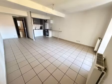location appartement 3 pièces 65m² pont de vaux 01190