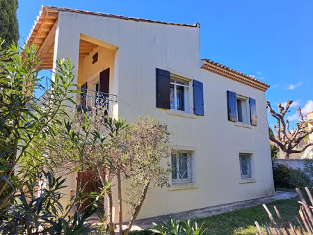 villa quartier montplaisir sud arles