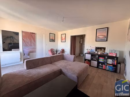 a louer f2 meublé dans residence de standing en coeur de ville
