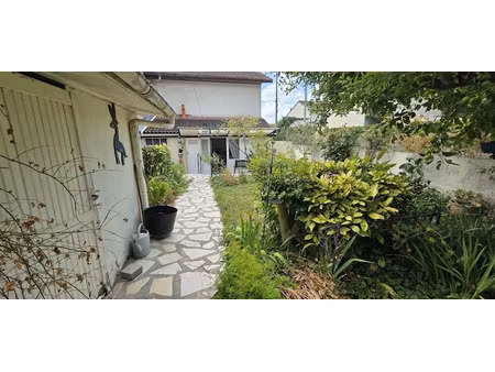 vente maison 3 pièces 56 m² à cenon (33150)  190 000 €