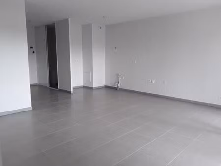 location appartement 4 pièces 73m² barberaz 73000