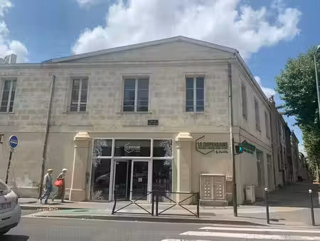 location bureaux bordeaux 33300 240m² à 490m²