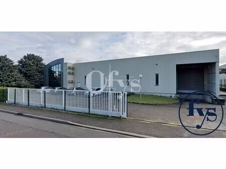 location local d’activités genas 69740 1808m²