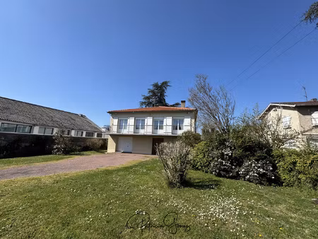 à deux pas du centre ville de castres  maison familiale aux