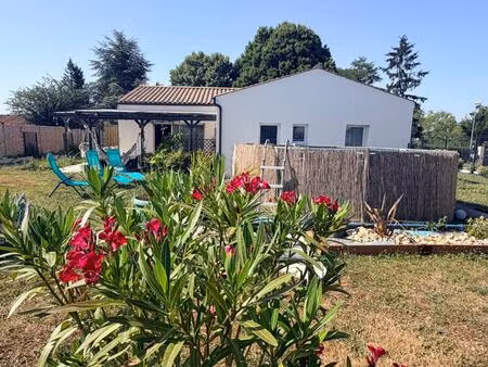 vente maison 4 pièces 92 m² asnières-la-giraud (17400)