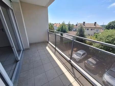location appartement 3 pièces 56m² pessac 33600