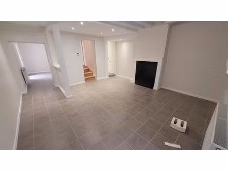 maison de ville de 90 m2 avec 3 chambres entièrement rénovée