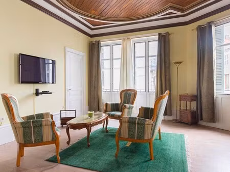perigueux -centre historique - appartement 3 pièces - 73 m2
