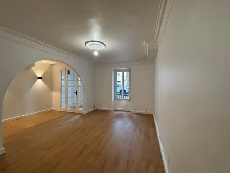 location appartement 2 pièces 57m² le muy 83490