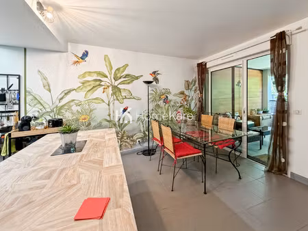 appartement t3 avec terrasse