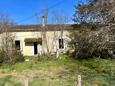 ancien corps de ferme avec dépendances garage et parcelles d
