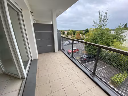 t2 avec terrasse et parking - mérignac chemin long