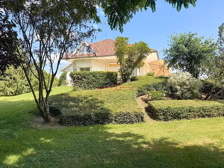 achat maison 8 pièces 201m²