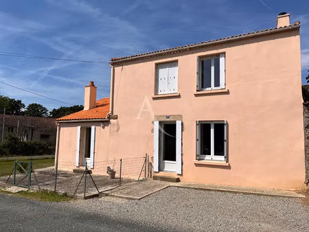 vente maison 5 pièces  139.70m²  landeronde
